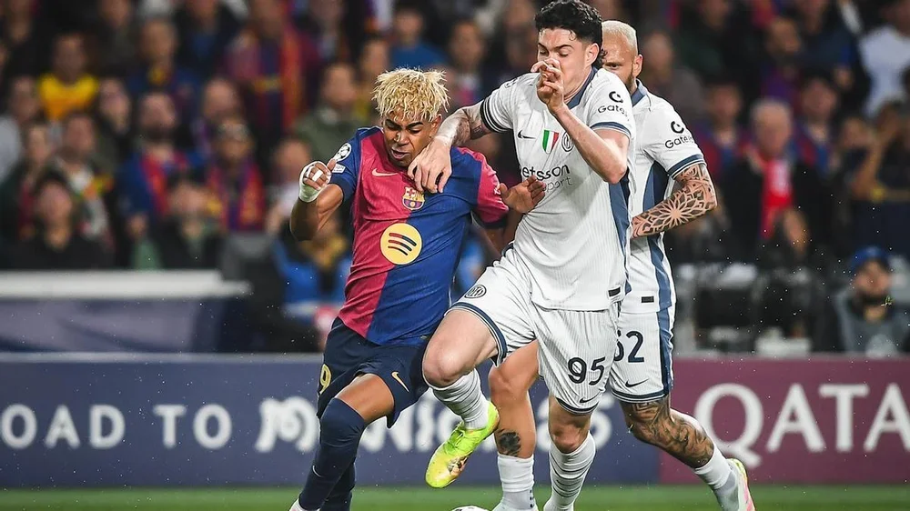 Bastoni prioridad en el Barça para reforzar la posición de central